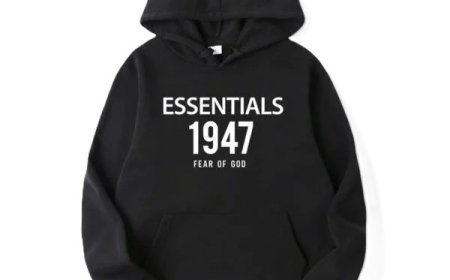 “Comfort Meets Culture: Inside the Essentials Hoodie Craze”
