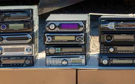A Complete Guide to Buying Used Car Music Systems in the USA