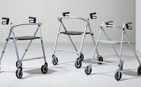 Why a Folding Walker with Wheels Is a Game-Changer for Seniors