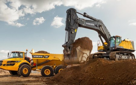 Excavator Attachments: Essential Tools to Enhance Productivity