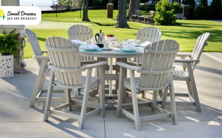 Why Outdoor Dining at Sweet Dreams B&B is the Ultimate Vacation Mood?