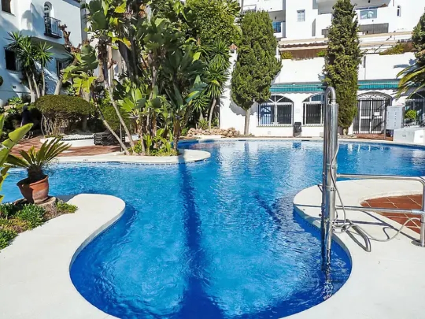 Rent Holiday Home Benalmádena Pueblo : Discover Peace and Charm on the Costa del Sol