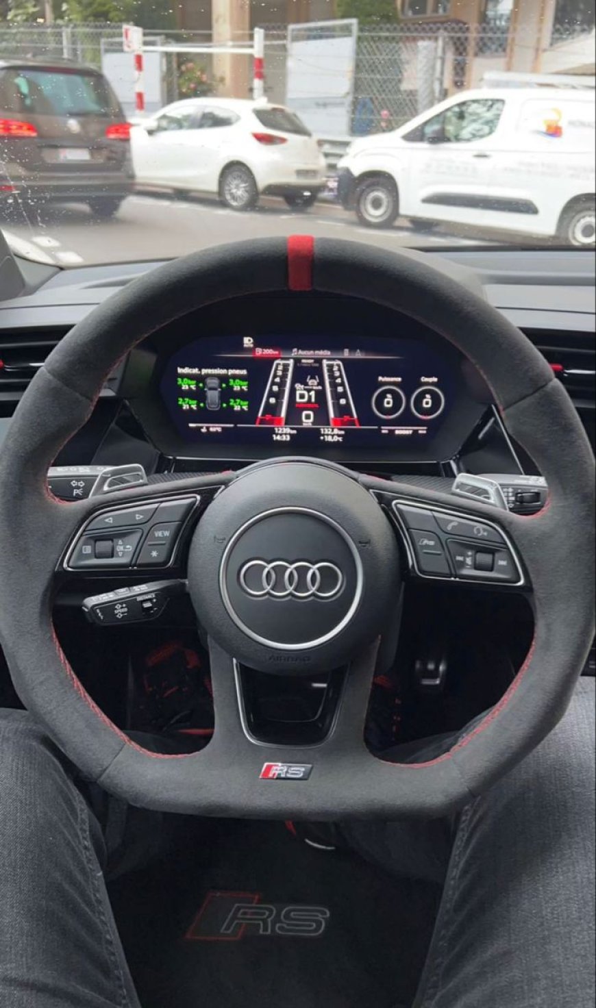 The Hottest Trend in Car Interiors: Custom Carbon Fiber Wheels